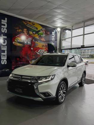 MITSUBISHI OUTLANDER 2.0 COMFORT 16V GASOLINA 4P AUTOMÁTICO MITSUBISHI OUTLANDER 2.0 COMFORT 16V GASOLINA 4P AUTOMÁTICO